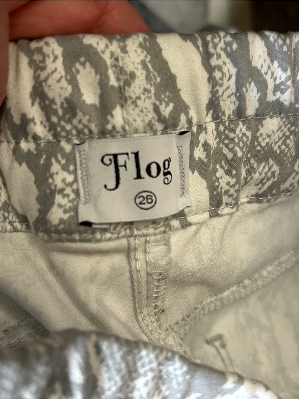 Flog Bevy Flog White Snakeskin Print Drawstring Pull On Pant Size 26 Shely Style - Picture 8 of 9